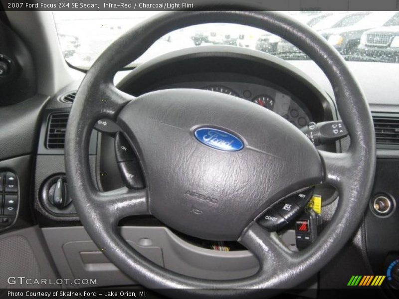 Infra-Red / Charcoal/Light Flint 2007 Ford Focus ZX4 SE Sedan