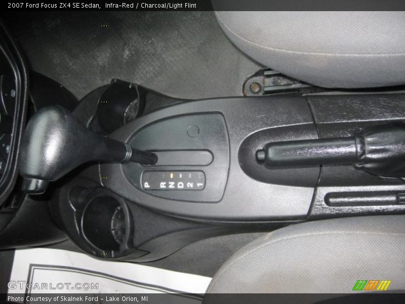 Infra-Red / Charcoal/Light Flint 2007 Ford Focus ZX4 SE Sedan