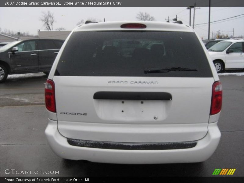 Stone White / Medium Slate Gray 2007 Dodge Grand Caravan SE