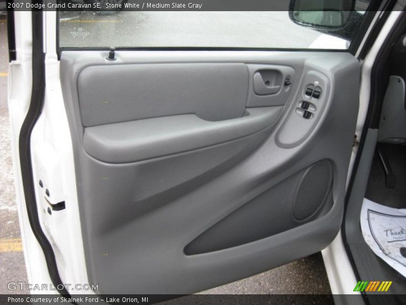 Stone White / Medium Slate Gray 2007 Dodge Grand Caravan SE