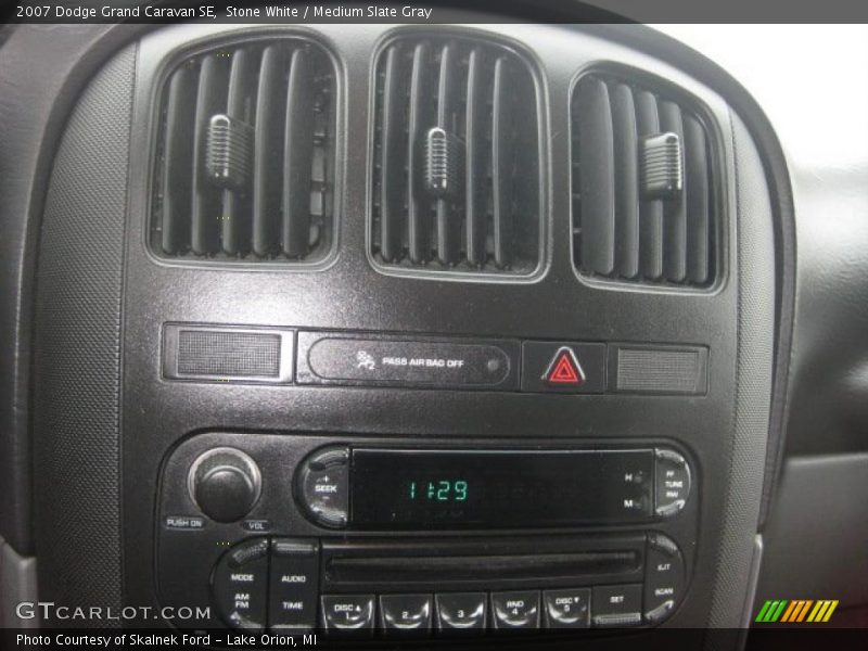Stone White / Medium Slate Gray 2007 Dodge Grand Caravan SE