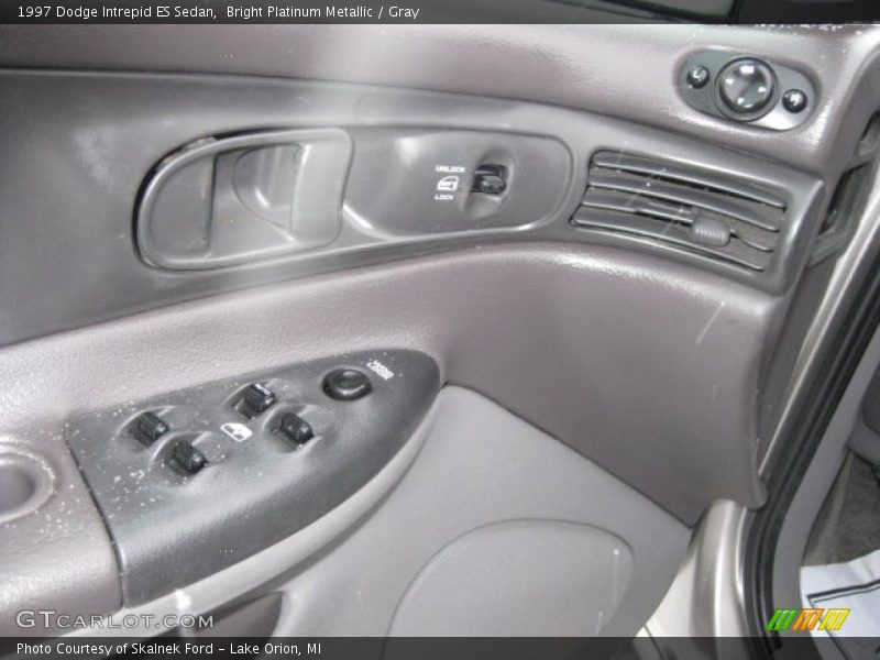Bright Platinum Metallic / Gray 1997 Dodge Intrepid ES Sedan