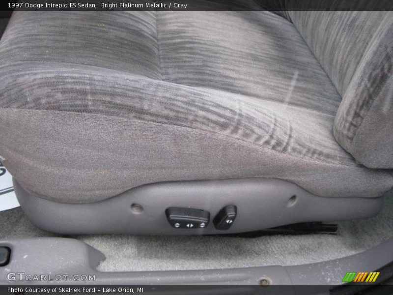 Bright Platinum Metallic / Gray 1997 Dodge Intrepid ES Sedan