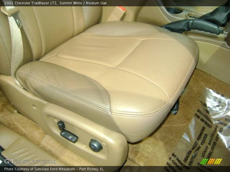 Summit White / Medium Oak 2002 Chevrolet TrailBlazer LTZ