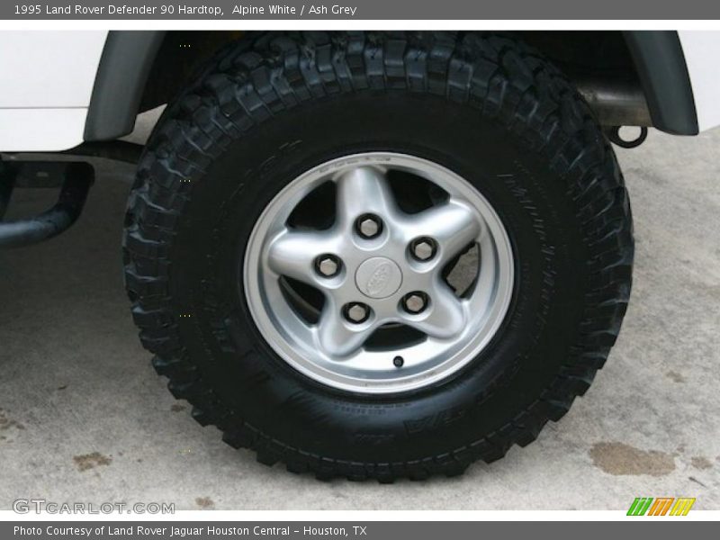  1995 Defender 90 Hardtop Wheel