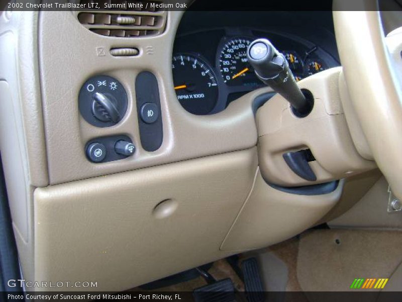 Summit White / Medium Oak 2002 Chevrolet TrailBlazer LTZ