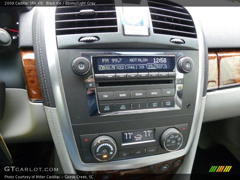 Controls of 2009 SRX V8