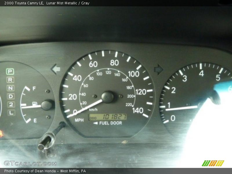 Lunar Mist Metallic / Gray 2000 Toyota Camry LE