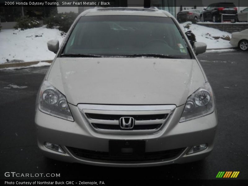 Silver Pearl Metallic / Black 2006 Honda Odyssey Touring