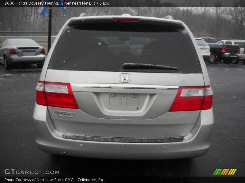 Silver Pearl Metallic / Black 2006 Honda Odyssey Touring