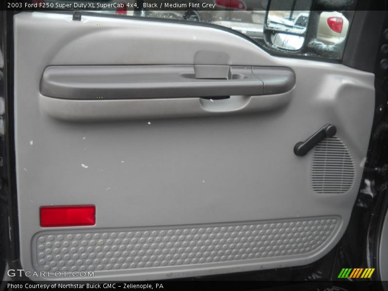 Black / Medium Flint Grey 2003 Ford F250 Super Duty XL SuperCab 4x4
