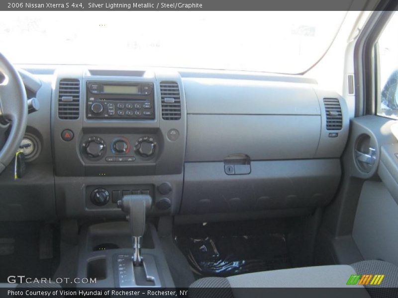Silver Lightning Metallic / Steel/Graphite 2006 Nissan Xterra S 4x4
