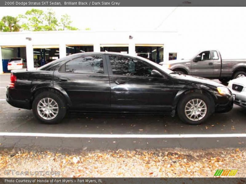 Brilliant Black / Dark Slate Grey 2006 Dodge Stratus SXT Sedan