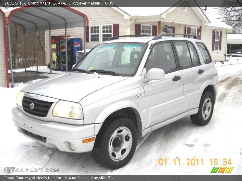 Silky Silver Metallic / Gray 2001 Suzuki Grand Vitara JLX 4x4