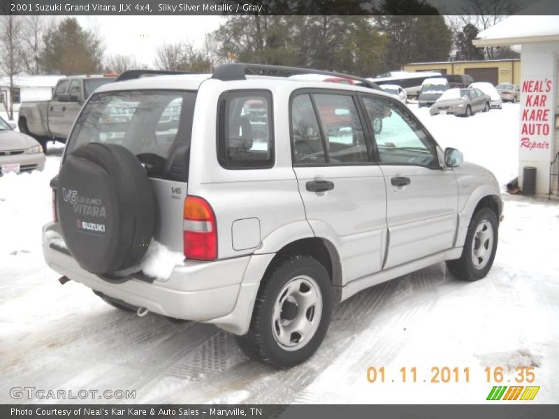 Silky Silver Metallic / Gray 2001 Suzuki Grand Vitara JLX 4x4