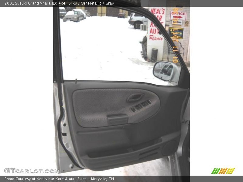 Silky Silver Metallic / Gray 2001 Suzuki Grand Vitara JLX 4x4