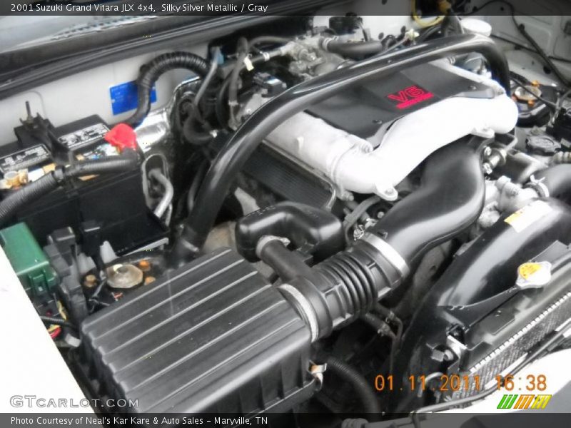 Silky Silver Metallic / Gray 2001 Suzuki Grand Vitara JLX 4x4