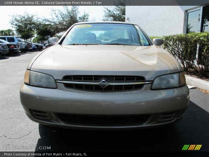 Cultured Sandstone Pearl Metallic / Tan 1998 Nissan Altima XE