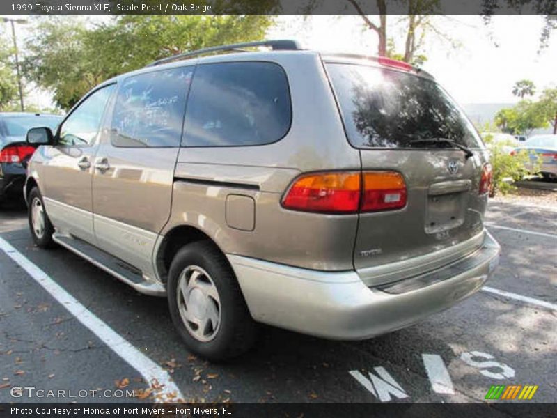 Sable Pearl / Oak Beige 1999 Toyota Sienna XLE