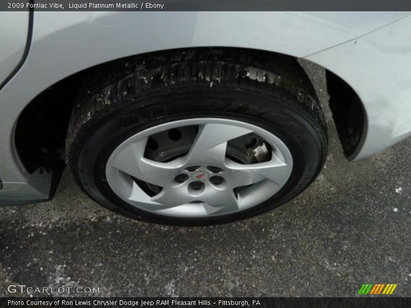 Liquid Platinum Metallic / Ebony 2009 Pontiac Vibe