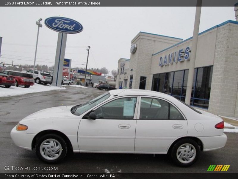 Performance White / Beige 1998 Ford Escort SE Sedan