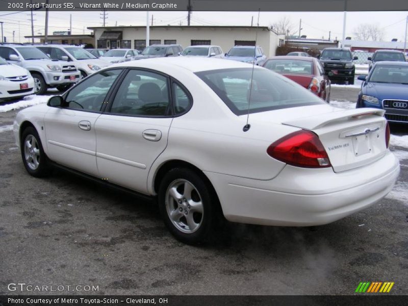 Vibrant White / Medium Graphite 2002 Ford Taurus SES