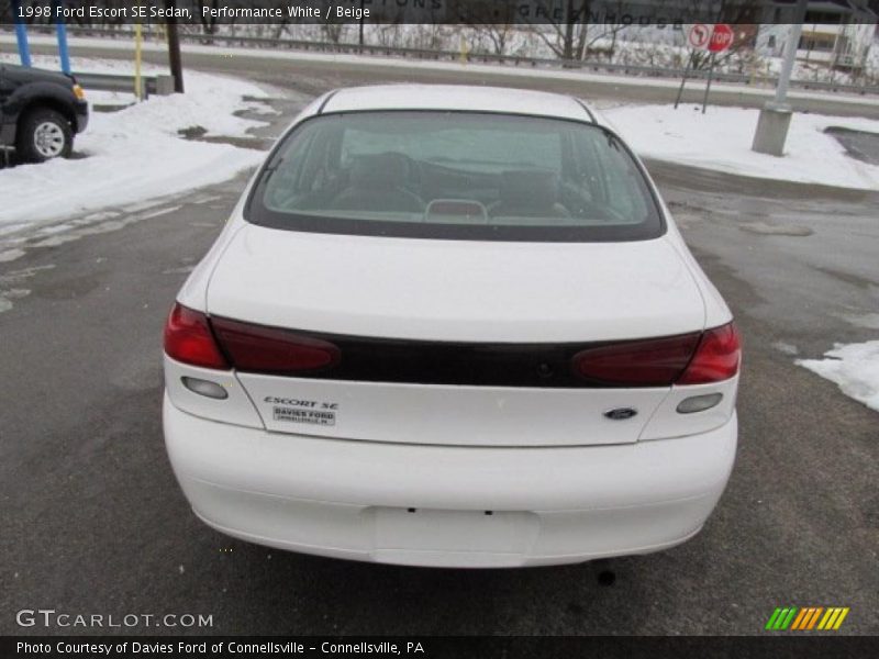 Performance White / Beige 1998 Ford Escort SE Sedan