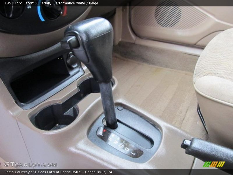 Performance White / Beige 1998 Ford Escort SE Sedan