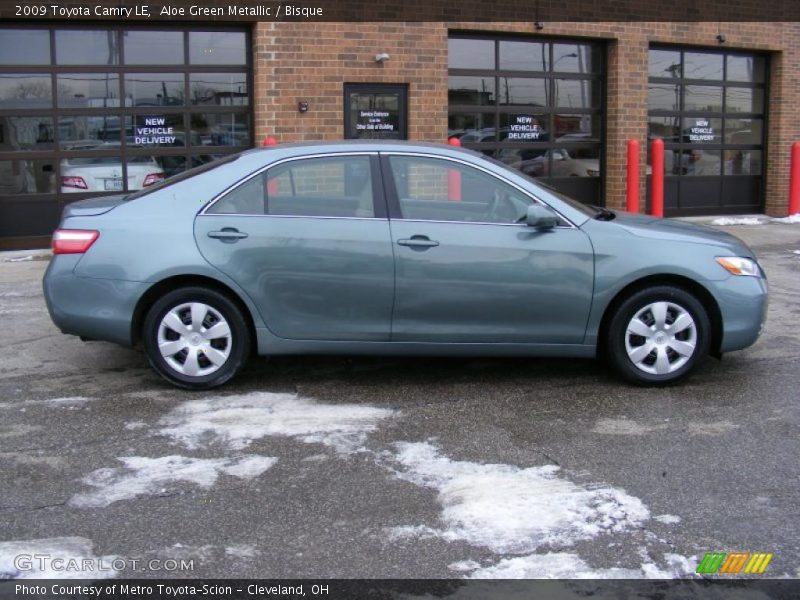 Aloe Green Metallic / Bisque 2009 Toyota Camry LE