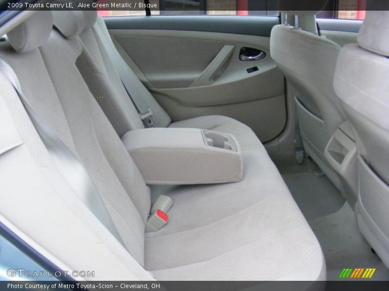 Aloe Green Metallic / Bisque 2009 Toyota Camry LE