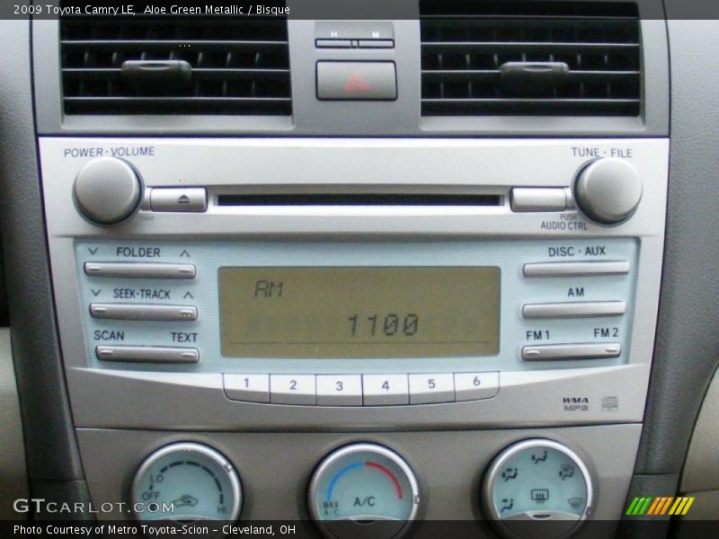 Aloe Green Metallic / Bisque 2009 Toyota Camry LE