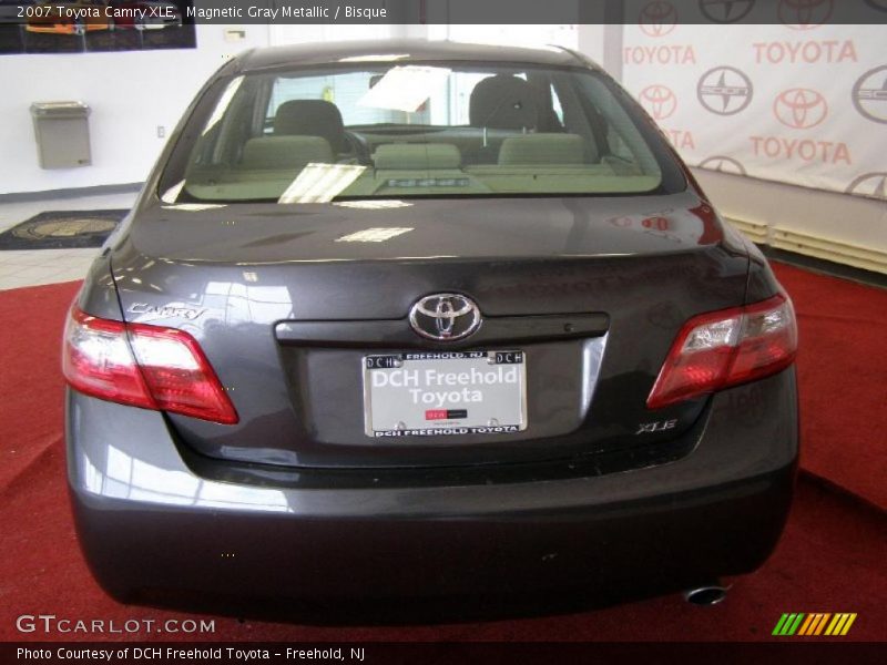 Magnetic Gray Metallic / Bisque 2007 Toyota Camry XLE