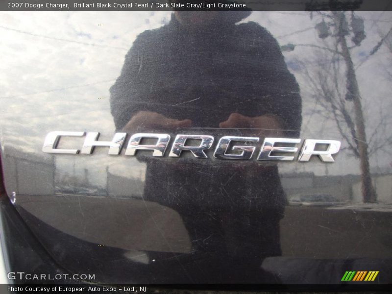 Brilliant Black Crystal Pearl / Dark Slate Gray/Light Graystone 2007 Dodge Charger