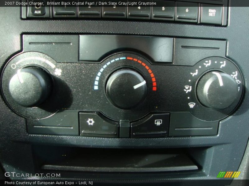Brilliant Black Crystal Pearl / Dark Slate Gray/Light Graystone 2007 Dodge Charger