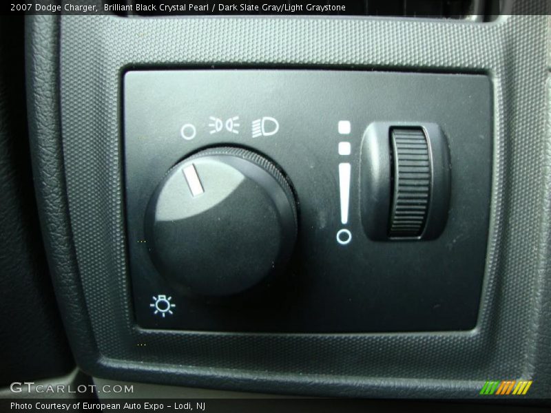 Brilliant Black Crystal Pearl / Dark Slate Gray/Light Graystone 2007 Dodge Charger