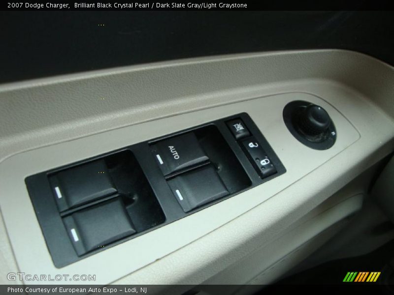 Brilliant Black Crystal Pearl / Dark Slate Gray/Light Graystone 2007 Dodge Charger