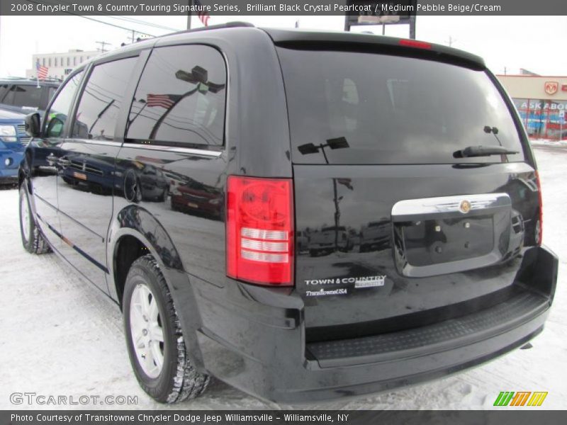 Brilliant Black Crystal Pearlcoat / Medium Pebble Beige/Cream 2008 Chrysler Town & Country Touring Signature Series