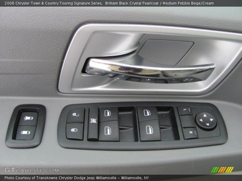 Brilliant Black Crystal Pearlcoat / Medium Pebble Beige/Cream 2008 Chrysler Town & Country Touring Signature Series