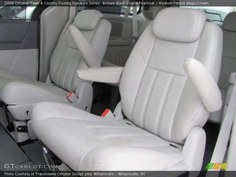 Brilliant Black Crystal Pearlcoat / Medium Pebble Beige/Cream 2008 Chrysler Town & Country Touring Signature Series