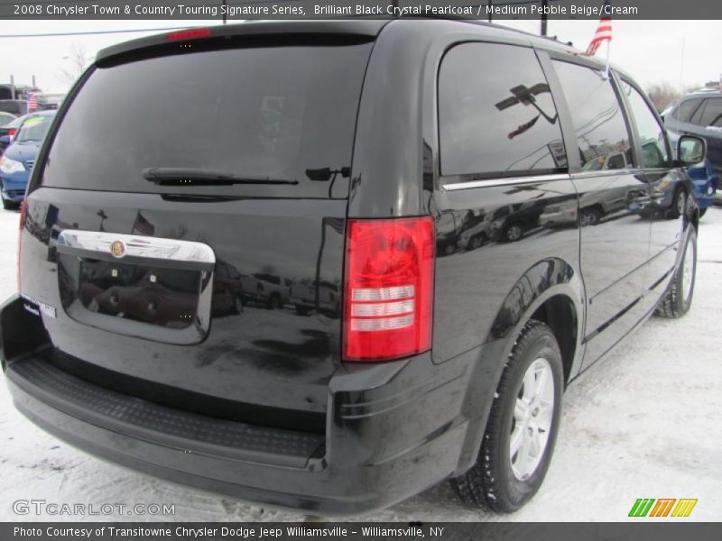 Brilliant Black Crystal Pearlcoat / Medium Pebble Beige/Cream 2008 Chrysler Town & Country Touring Signature Series