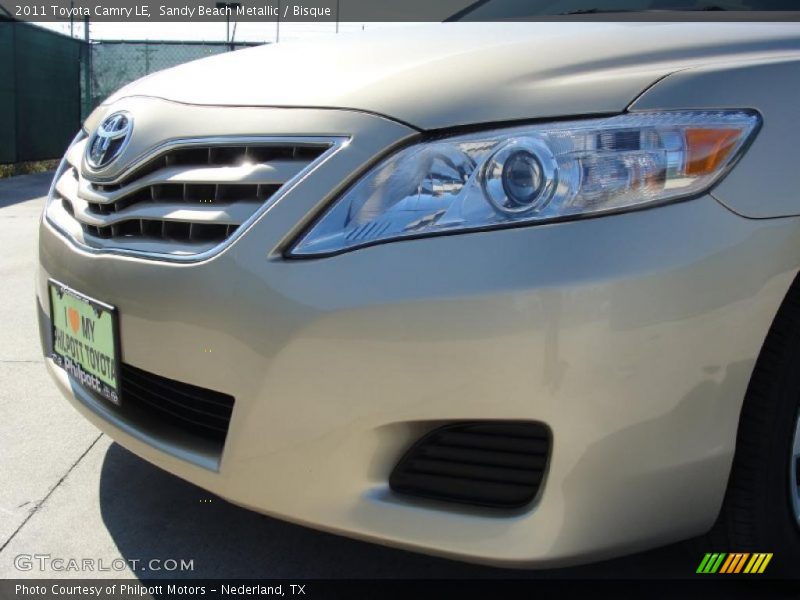 Sandy Beach Metallic / Bisque 2011 Toyota Camry LE