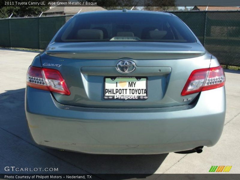 Aloe Green Metallic / Bisque 2011 Toyota Camry LE