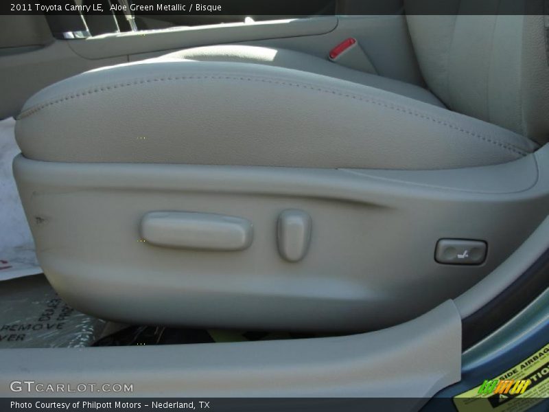 Aloe Green Metallic / Bisque 2011 Toyota Camry LE