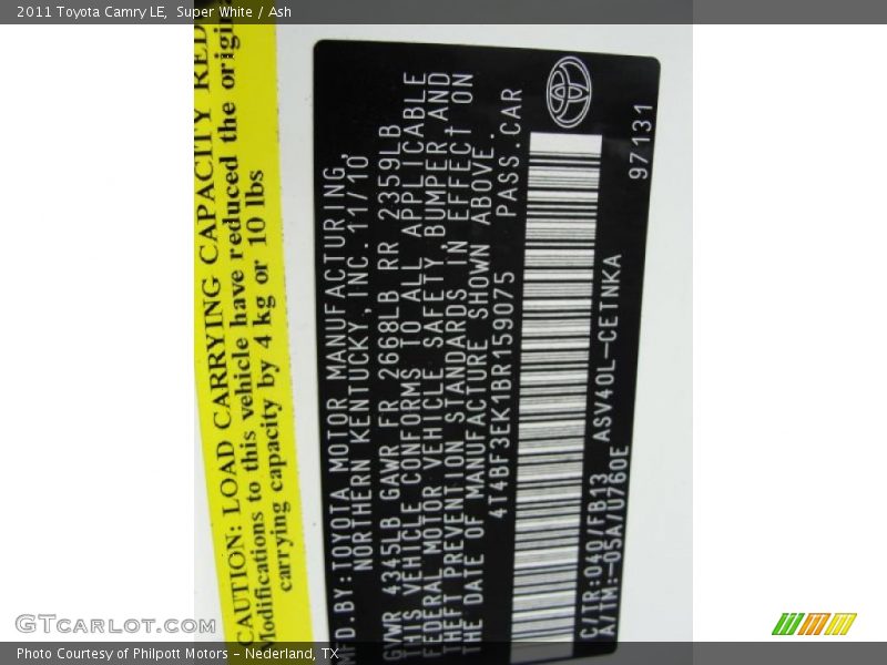 Super White / Ash 2011 Toyota Camry LE