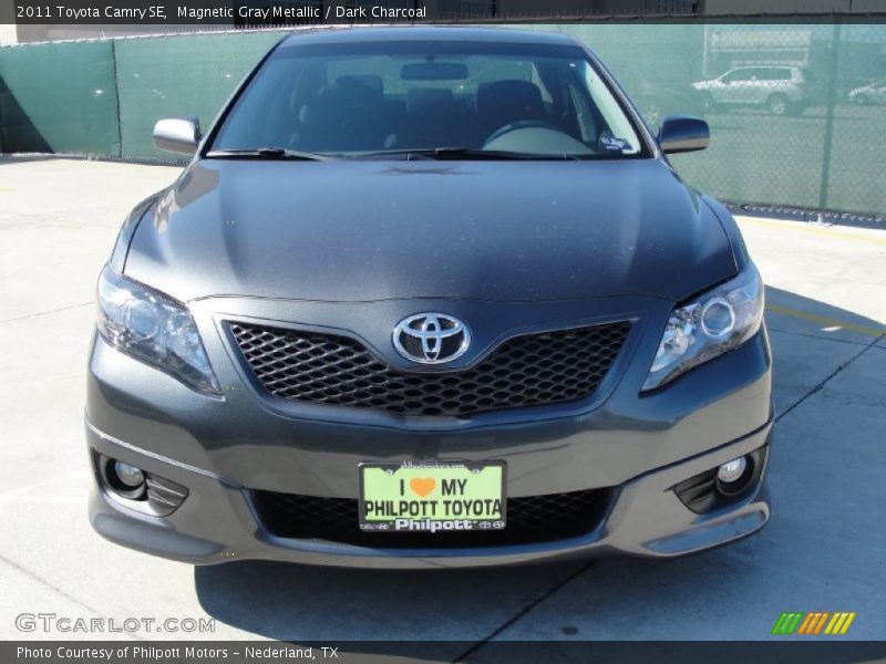 Magnetic Gray Metallic / Dark Charcoal 2011 Toyota Camry SE
