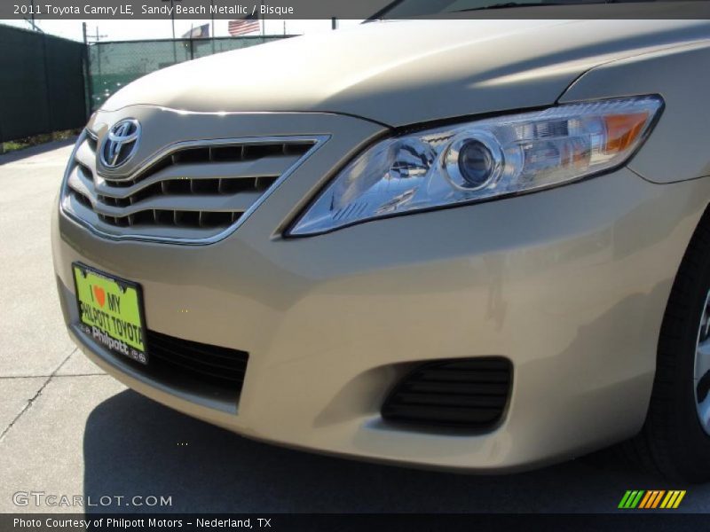 Sandy Beach Metallic / Bisque 2011 Toyota Camry LE