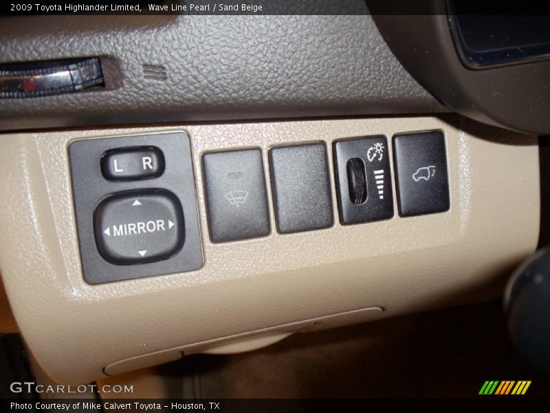 Wave Line Pearl / Sand Beige 2009 Toyota Highlander Limited