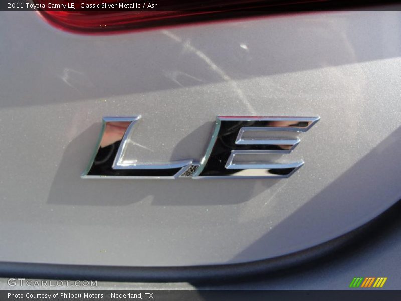 Classic Silver Metallic / Ash 2011 Toyota Camry LE