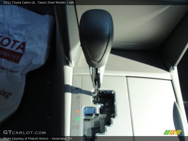 Classic Silver Metallic / Ash 2011 Toyota Camry LE