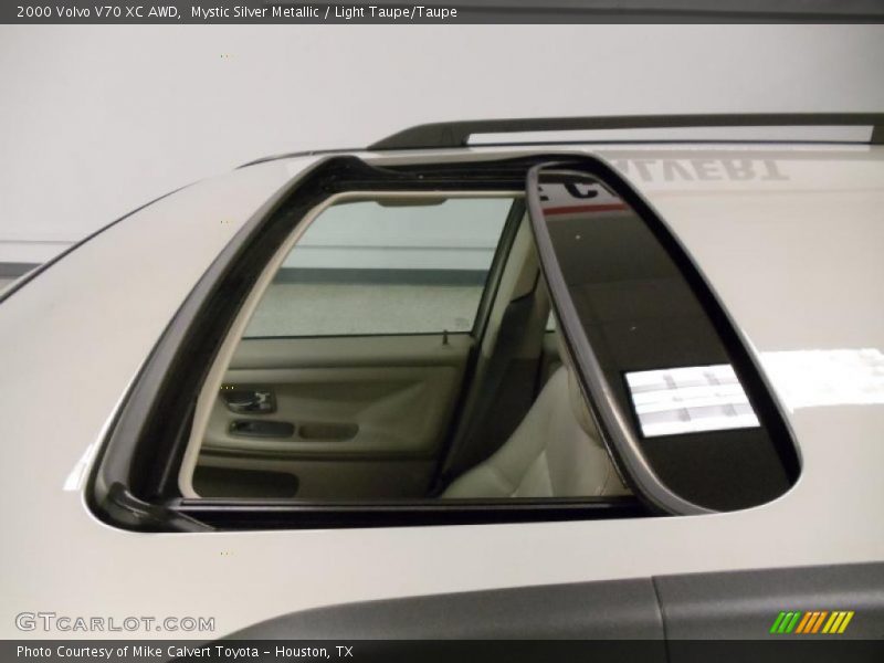 Mystic Silver Metallic / Light Taupe/Taupe 2000 Volvo V70 XC AWD